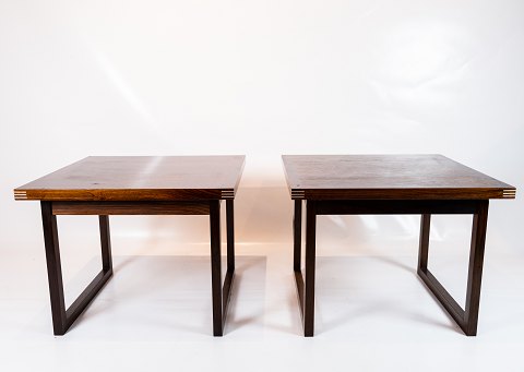 A set of side tables in rosewood of danish design from the 1960s.
5000m2 showroom.
