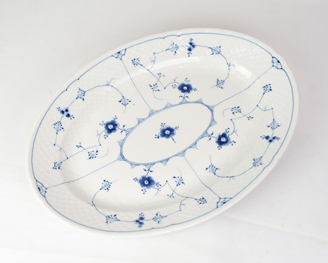 Ovalt Fad - Nr. 15 - Porcelæn - Blåmalet - Musselmalet - Bing & Grøndahl
Flot stand
