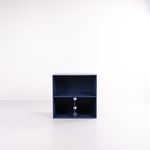 Montana Bookcase – Blue – 3 shelvesGreat condition