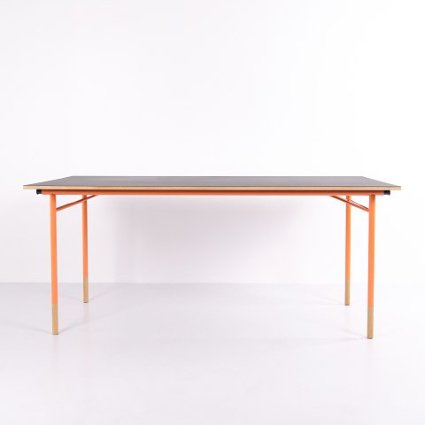 Nyhavn Dining Table – Finn Juhl – House of Finn Juhl – Grey Linoleum – Oregon Pine – 2015Great condition