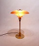PH Bordlampe - Model PH 3/2 - Limited Edition 2018 - Stel Af Messing - Rav 
Farvede Skærme - Poul Henningsen - Louis Poulsen
Fremragende stand
