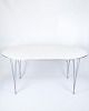 Spisebord - Super Ellipse - Hvid laminat - Piet Hein - Arne Jacobsen - Fritz 
Hansen - 2005
Flot stand
