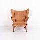 Fauteuil Papa Bear Modèle AP19 en Cuir Nubuck Cognac par Hans J. Wegner pour AP Stolen